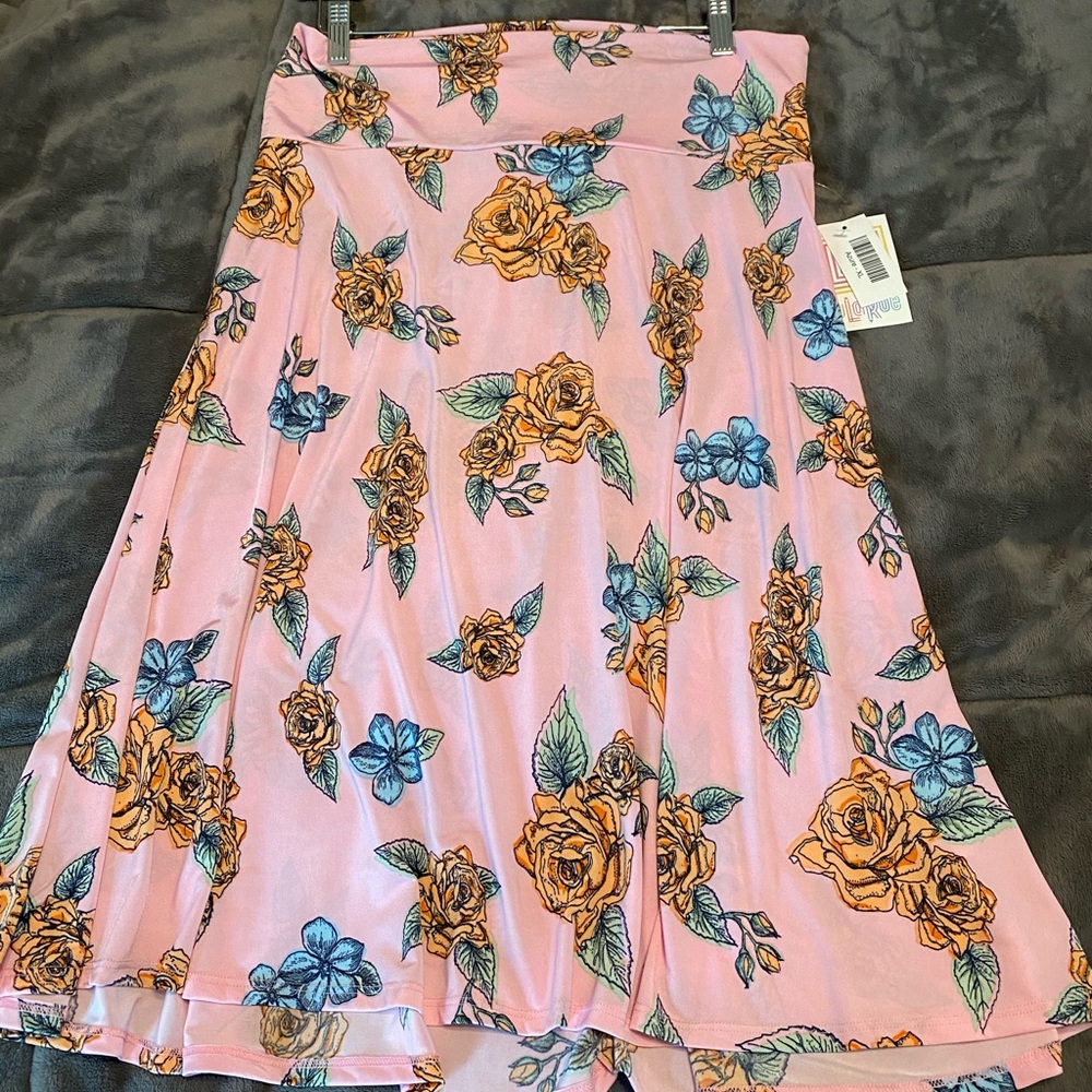 NWT Lularoe Azure size XL